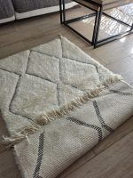 Envers tissé main du tapis Béni Ouarain écru