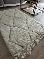 Douceur de la laine du tapis Béni Ouarain